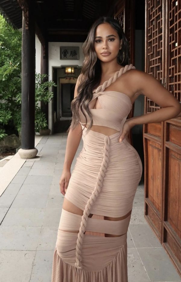vestido beige lineas