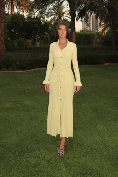 vestido amarillo botones