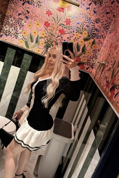 vestido negro con plan blanco