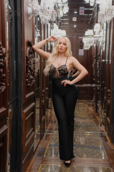 Jumpsuit Bandage negro con encaje