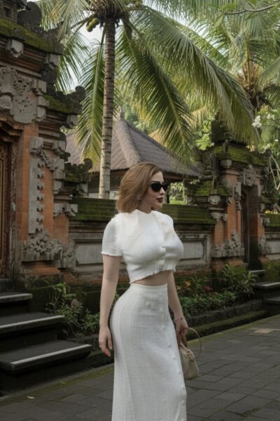 Conjunto blanco botones falda