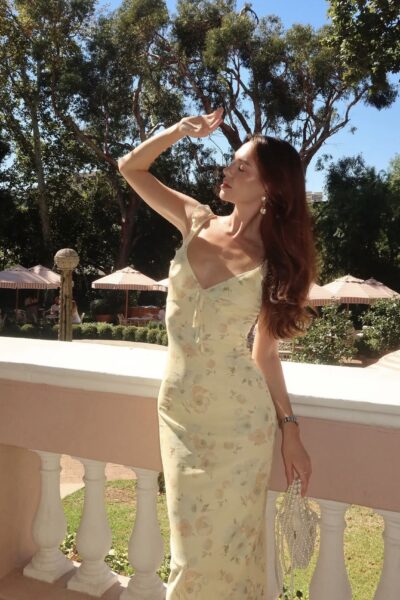 Vestido amarillo con flores