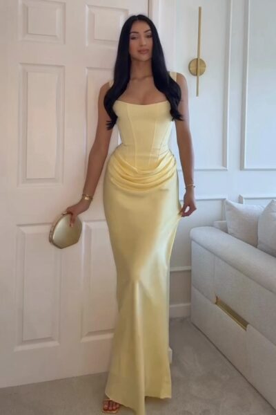 Vestido amarillo maxi con corset