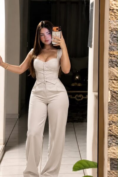 Conjunto Beige botones pantalón