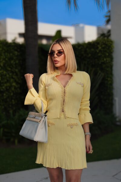 Conjunto amarillo