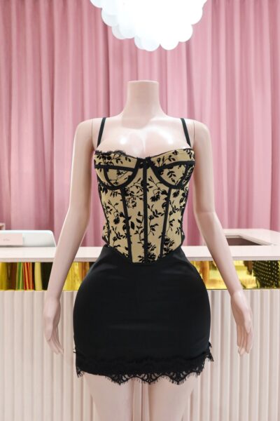 Blusa corset negro y beige